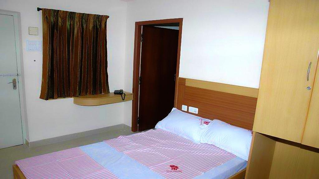 Hotel Palm Tree Vellore Extérieur photo